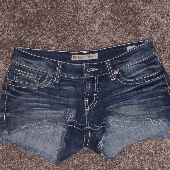 BKE Starlight Jean Shorts, size 26 !! - Picture 1 of 3